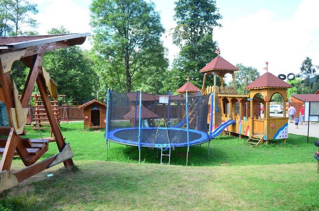 Pensiunea Sequoia Cluj-Napoca Ngoại thất bức ảnh